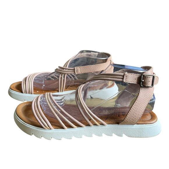 Blowfish Sandals Malibu Size 10 Blush Beige Strappy Flats Shoes Ankle Strap - Picture 1 of 8